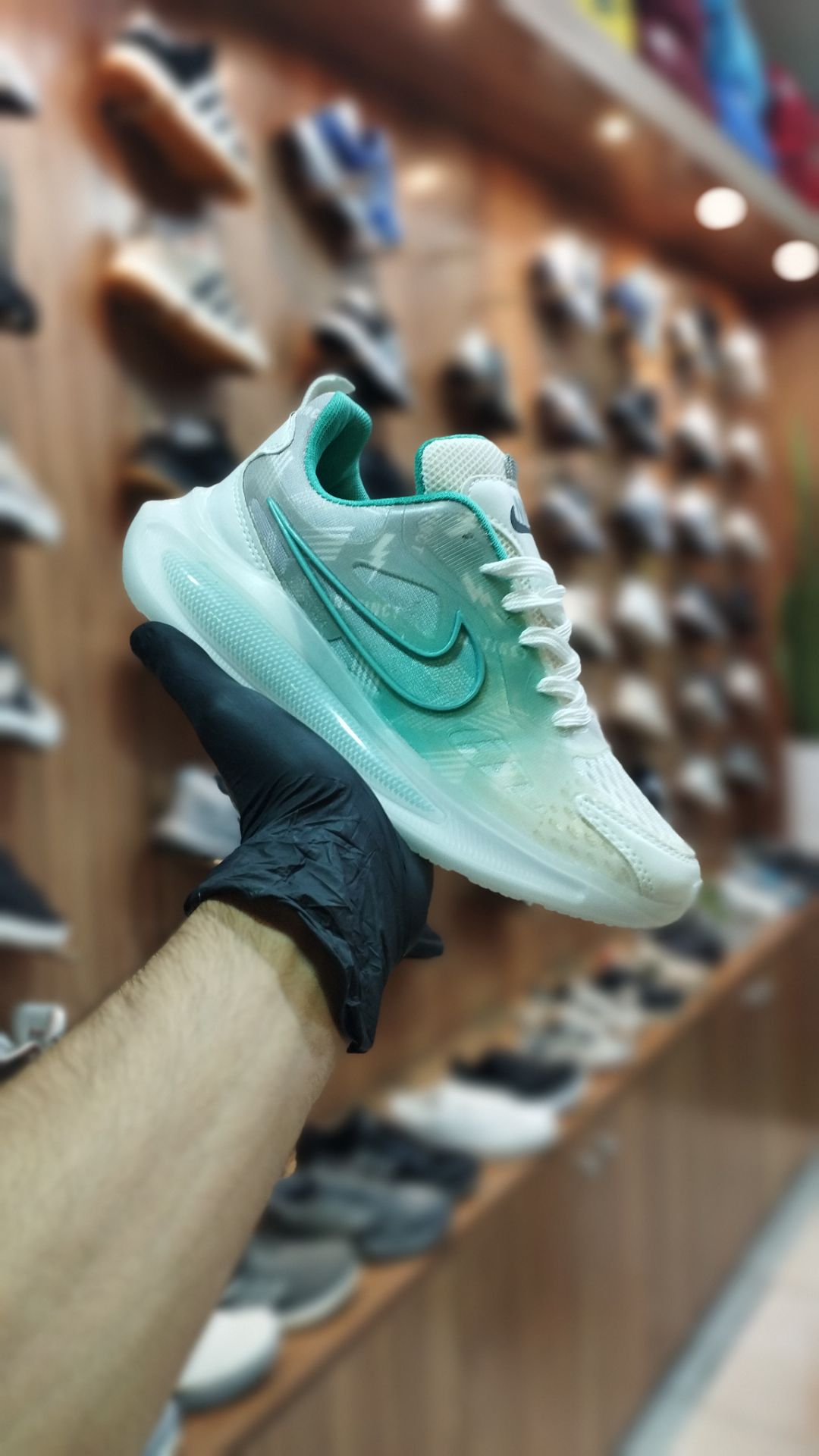 کفش مخصوص پیاده‌روی زنانه