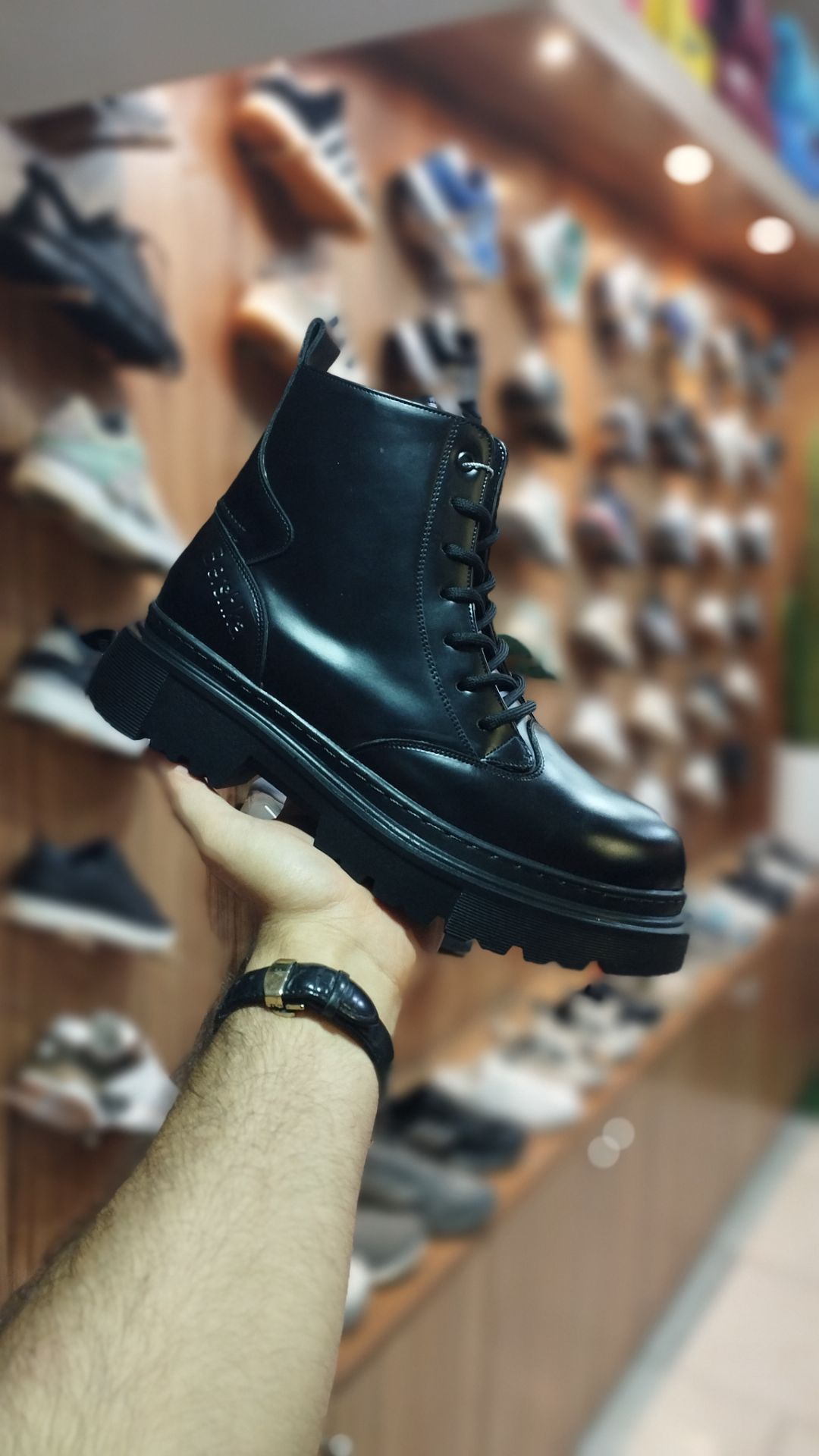 نیم بوت چرم مردانه مدل برشکا